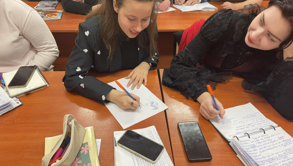 Круглы стол "Сямейныя каштоўнасці скрозь прызму стагоддзяў".